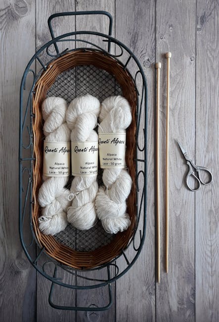 Persona meditando en un espacio tranquilo